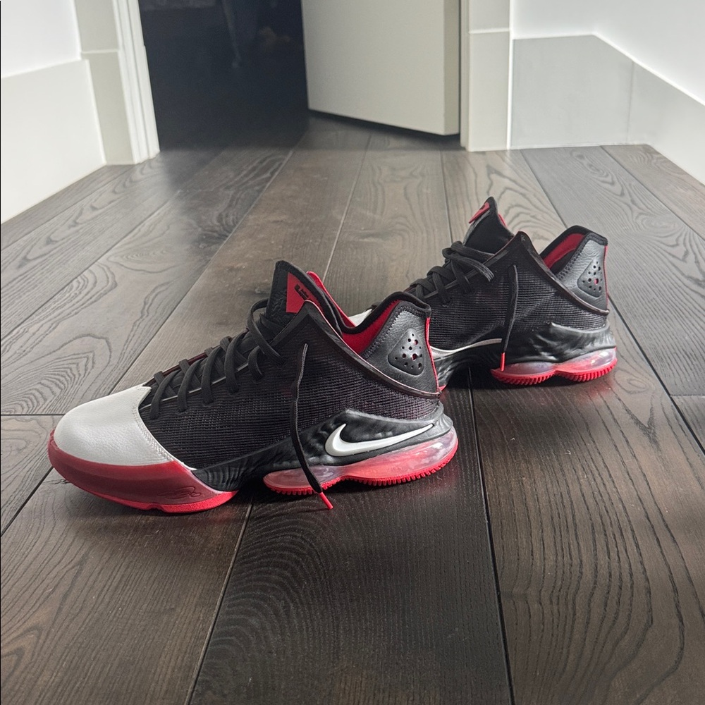 Nike LeBron 19 XIX Low Bred 2022 new no box men’s size 11.5 - Picture 5 of 13